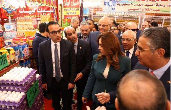 محادثات
      عسكرية
      مصرية
      -
      تركية
      تناقش
      تعزيز
      الشراكة