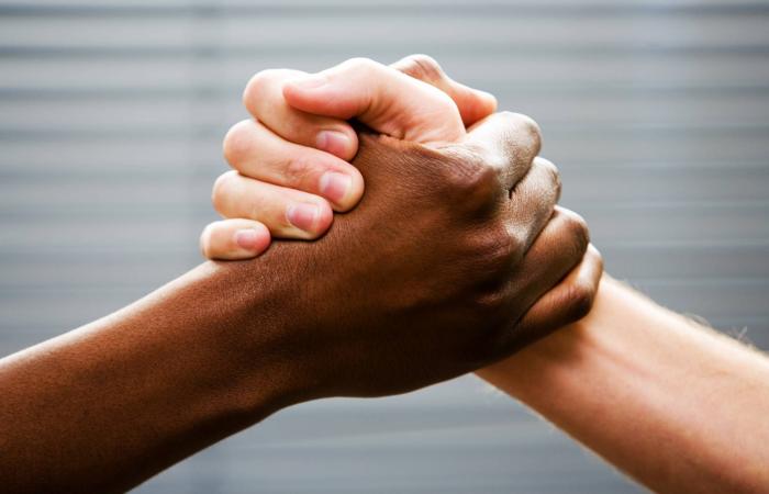 خبراء:
      إضافة
      الملح
      إلى
      القهوة
      لا
      تقلل
      رجفة
      الكافيين