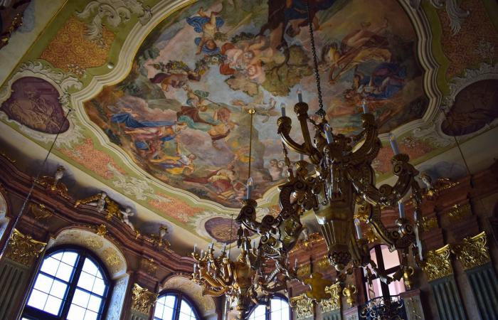 هذه القلعة الأوروبية تخفي سرًا نازيًا مظلمًا ولغزا عن ذهب مدفون