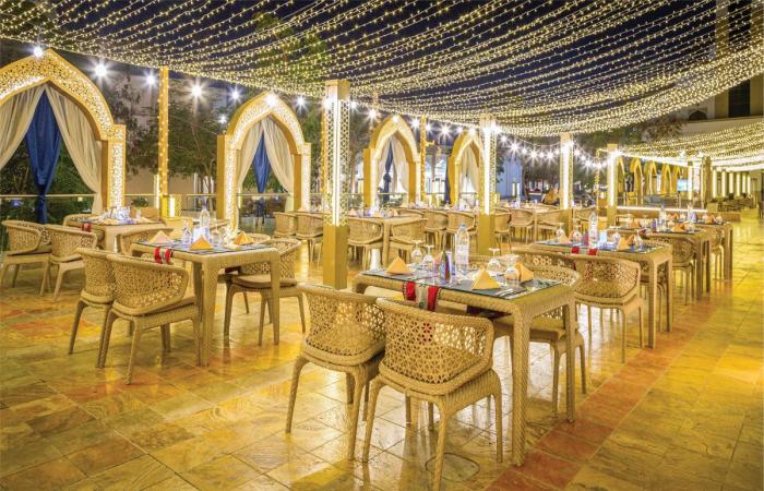 ليالي رمضان الساحرة في فندق النجادة بادارة تيفولي