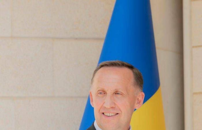 مسؤول
      أوكراني
      لـ«الشرق
      الأوسط»:
      مطالب
      روسيا
      بضمّ
      أراضٍ
      تمثل
      خطاً
      أحمر