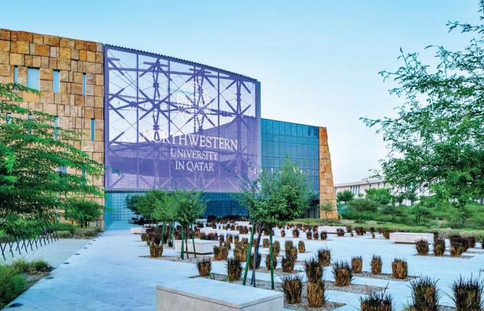 «البلاتينية» لأول خريجة من جامعة نورثويسترن