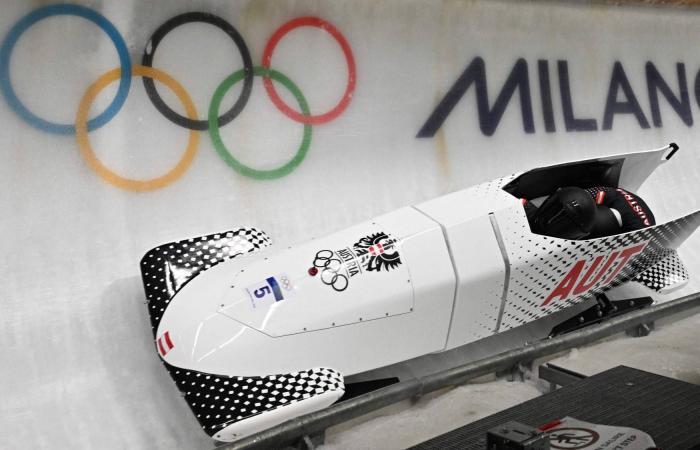 لوكلير
      يتصدر
      اليوم
      الأخير
      في
      تجارب
      حلبة
      البحرين