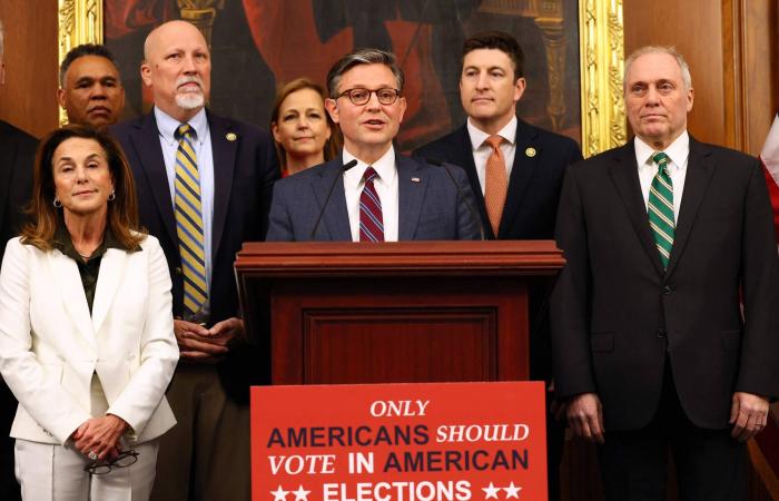 ترمب
      يتوعد
      بإجراءات
      «أكثر
      صرامة»
      بشأن
      الرسوم
      الجمركية