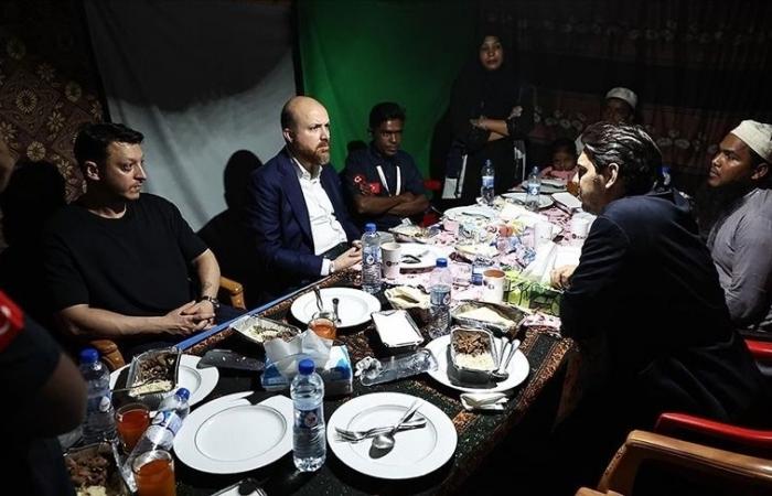 مسعود أوزيل يشارك لاجئي الروهينغيا أجواء رمضان في مباراة ودية (فيديو)