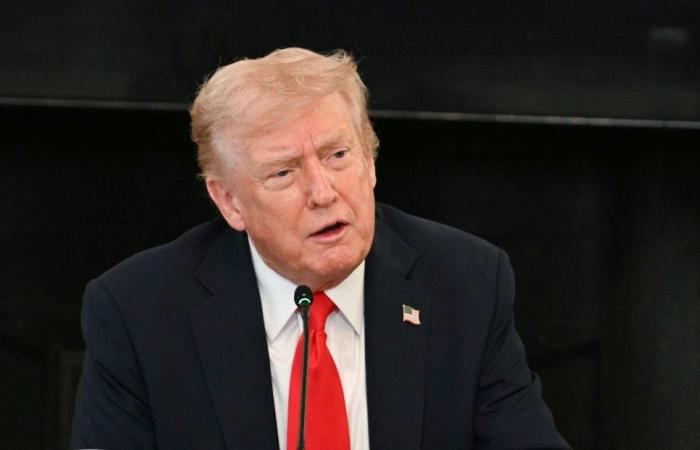  البيت الأبيض يعلن إنهاء بعض الإجراءات الجمركية عقب قرار المحكمة العليا