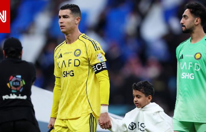 متابعة: احتفالاً بيوم التأسيس.. رونالدو يرتدي البشت السعودي بعد مباراة النصر والحزم