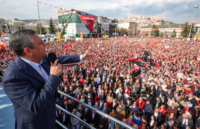 إيران
      تصنف
      القوات
      المسلحة
      لدول
      الاتحاد
      الأوروبي
      «منظمات
      إرهابية»