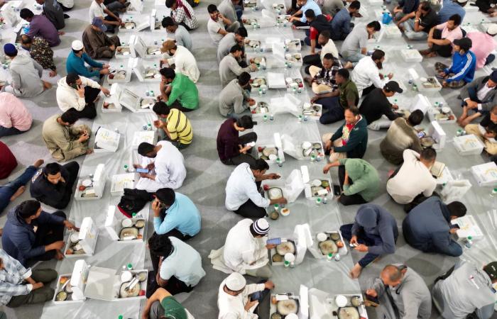 الكويت.. الداخلية توضح حقيقة فرض عقوبات على تنظيم "الغبقات" الرمضانية