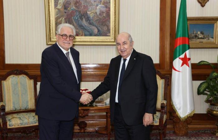 وصول
      100
      إمام
      جزائري
      لتأطير
      صلاة
      التراويح
      يفجّر
      جدلاً
      في
      فرنسا