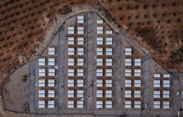 إغلاق
      مخيم
      الهول
      في
      سوريا
      بعد
      إخلائه
      من
      آخر
      قاطنيه