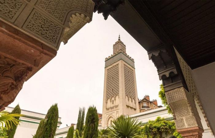 ممثلون عن الجالية الإسلامية ورؤساء المساجد في فرنسا: رمضان فرصة لتعزيز القيم الإنسانية والخيرية والتطوع