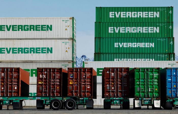 قرار
      المحكمة
      العليا
      الأميركية
      يُعيد
      خلط
      أوراق
      المواجهة
      بين
      ترمب
      وشي