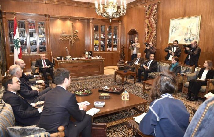 برّي
      لـ«الشرق
      الأوسط»:
      الانتخابات
      النيابية
      في
      موعدها