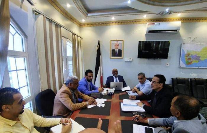 الصومال:
      «عفو
      رئاسي»
      عن
      «المُضلَّلين»
      يضيق
      الخناق
      على
      حركة
      «الشباب»