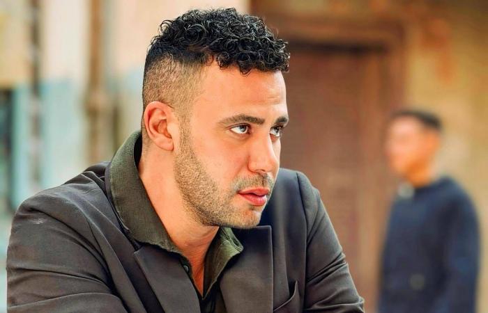 محمد
      إمام:
      «الكينج»
      أفضل
      مسلسل
      قدمته
      في
      مسيرتي