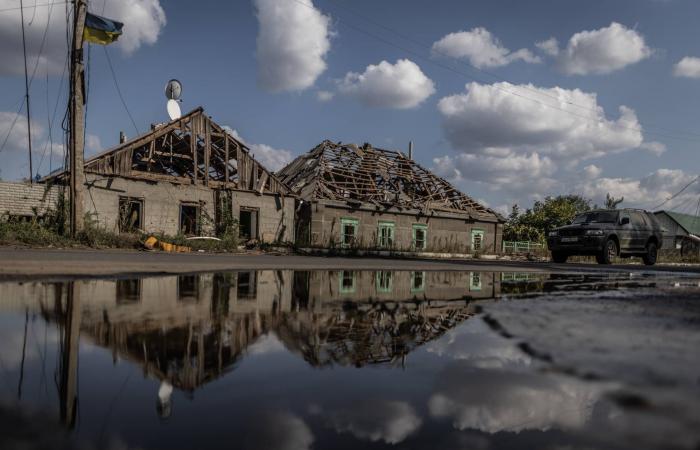 الشرطة
      البريطانية
      تعتقل
      السفير
      السابق
      بيتر
      ماندلسون