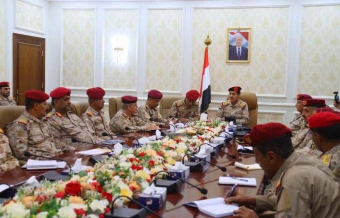 عدن:
      الحكومة
      تدفع
      بعجلة
      الخدمات
      وخطط
      الاستقرار...
      بدعم
      سعودي