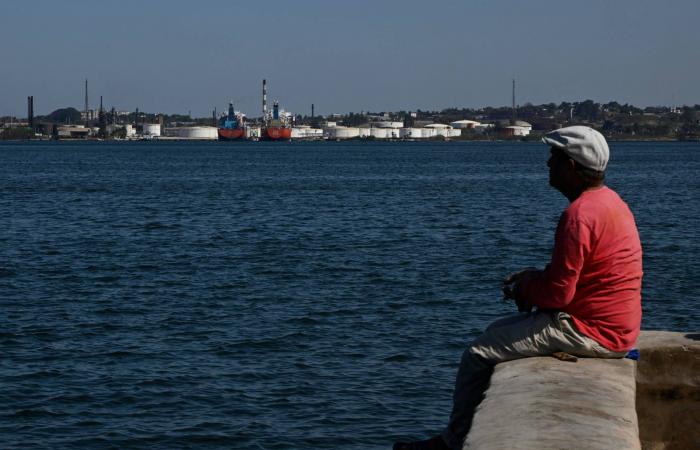 كوبا
      تتعهد
      بمواجهة
      أي
      «عدوان»
      بعد
      اشتباك
      مع
      زورق
      مسجل
      في
      أميركا