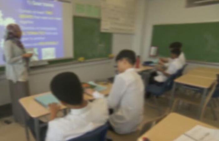 مربية
      حضانة
      في
      كيبيك
      تفقد
      وظيفتها
      لرفضها
      خلع
      الحجاب