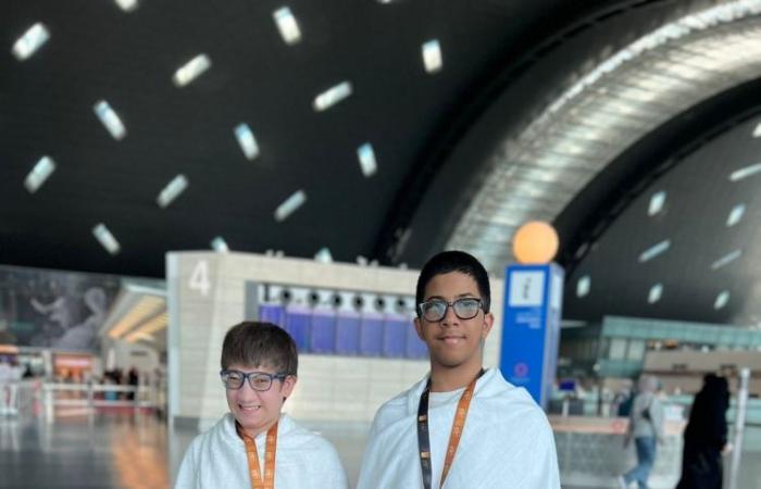 مركز النور للمكفوفين ينظم رحلة عمرة لمنتسبيه