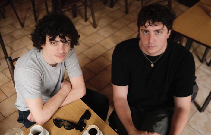 «قطار
      النهر»...
      رحلة
      طفولية
      لاختبار
      المجهول
      في
      بوينس
      آيرس