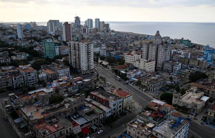 «الشرق
      الأوسط»
      ترصد
      من
      هافانا
      انهيار
      منظومة
      الصحة