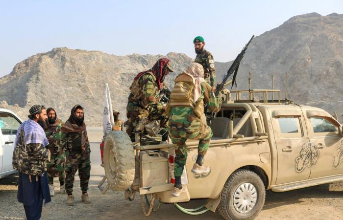 باكستان:
      غارات
      جوية
      أصابت
      22
      هدفاً
      عسكرياً
      في
      أفغانستان