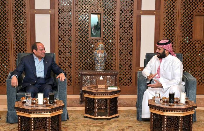 «الخارجية
      المصرية»:
      بن
      فرحان
      وعبد
      العاطي
      يناقشان
      هاتفياً
      تحضيرات
      مجلس
      التنسيق
      المشترك