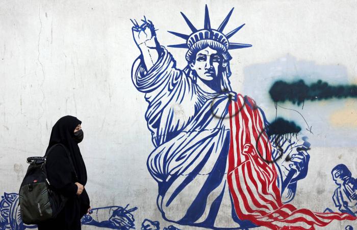 ترمب:
      نفضل
      الصفقة
      مع
      إيران
      لكن
      كل
      الخيارات
      مطروحة