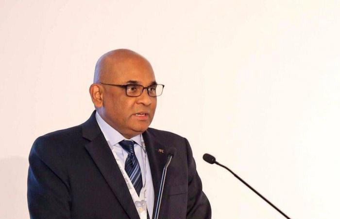 إبعاد
      سالم
      من
      «الأساسية»...
      قرار
      صائب
      أم
      خطوة
      مجهولة
      العواقب؟