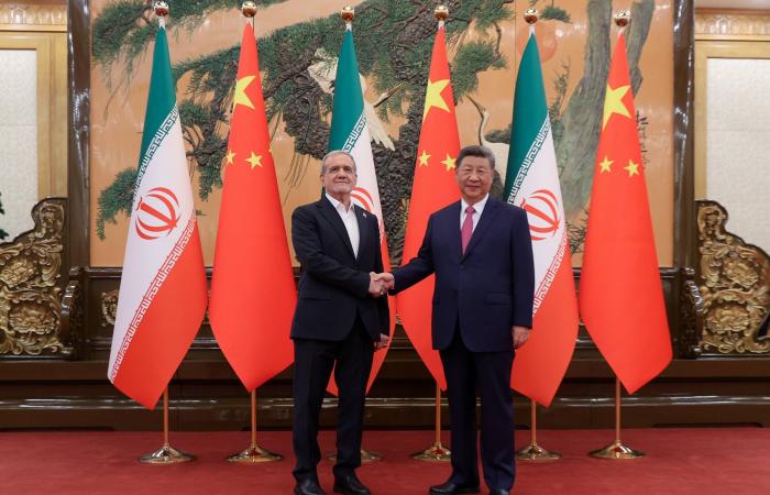 روسيا
      والصين
      تُندّدان
      بقتل
      خامنئي...
      وأوروبا
      تتحدّث
      عن
      «لحظة
      فارقة
      في
      تاريخ
      إيران»