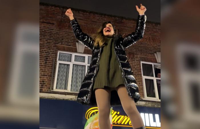 "أسعد لحظات حياتي".. شاهد ردود فعل إيرانيين يحتفلون في لندن بعد مقتل خامنئي