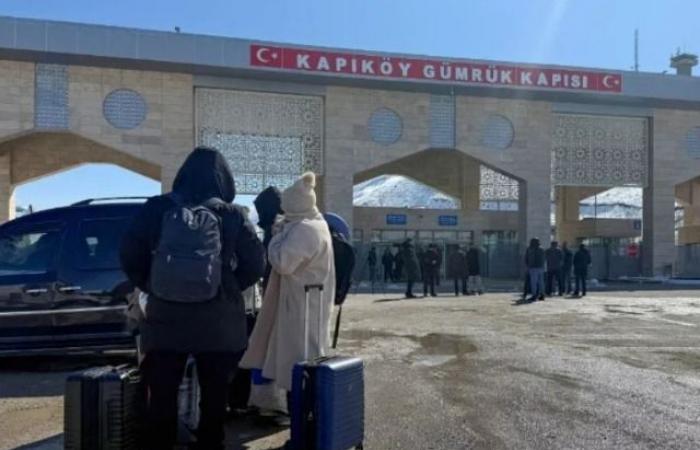 تركيا تقرر تقييد حركة المسافرين مؤقتا عبر المعابر الحدودية مع إيران