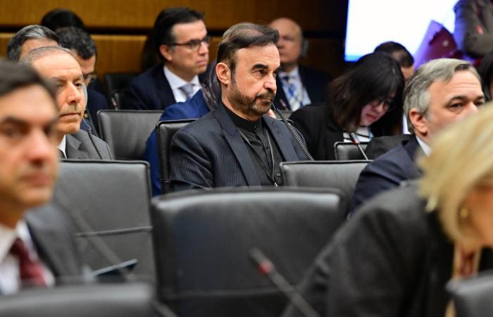 مدير
      «الذرية
      الدولية»:
      لا
      مؤشرات
      حتى
      الآن
      على
      إصابة
      منشآت
      نووية
      إيرانية