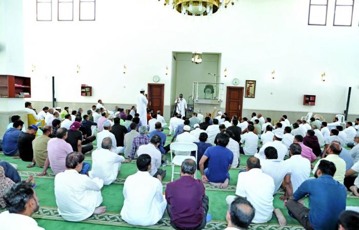 إقبال لافت على برنامج "أهلاً رمضان" بمركز بن زيد