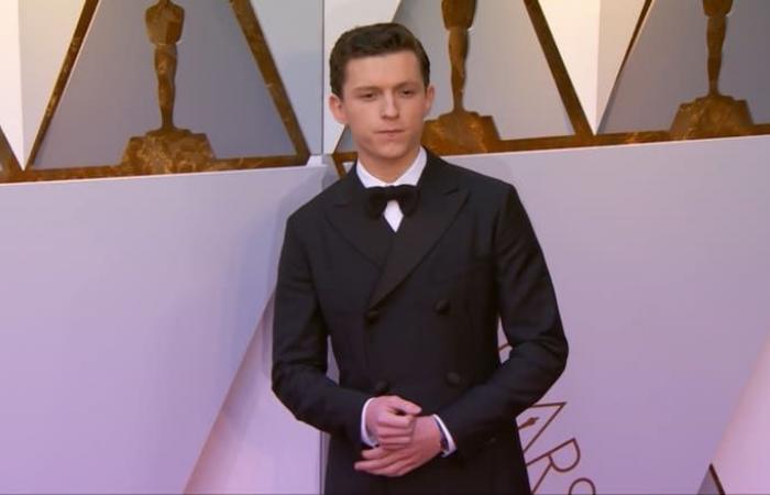 منسق الأزياء لو روش يزعم أن زيندايا وتوم هولاند قد تزوجا سرًا