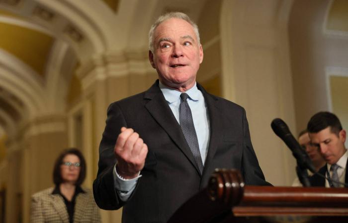 الخارجية
      الأميركية
      تأمر
      موظفيها
      غير
      الأساسيين
      بمغادرة
      البحرين
      والأردن
      والعراق