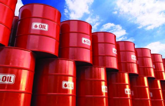 أسعار النفط تواصل ارتفاعها وسط مخاوف من تعطل الإمدادات