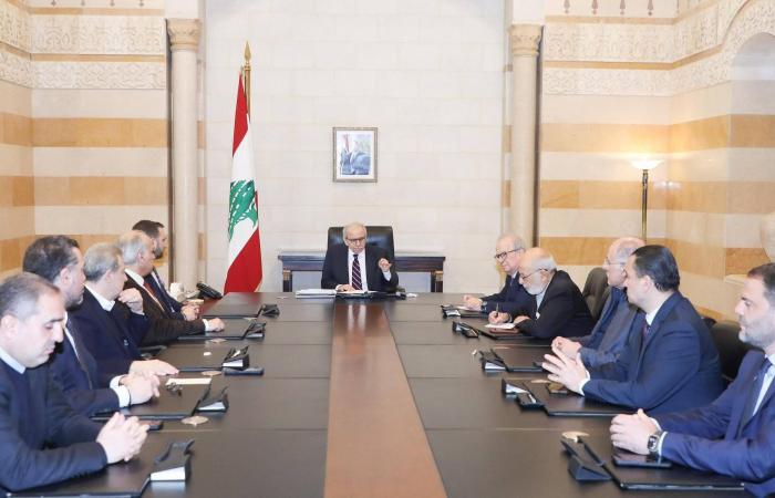 لبنان:
      18
      ألف
      نازح
      و72
      قتيلاً
      نتيجة
      الاعتداءات
      الإسرائيلية