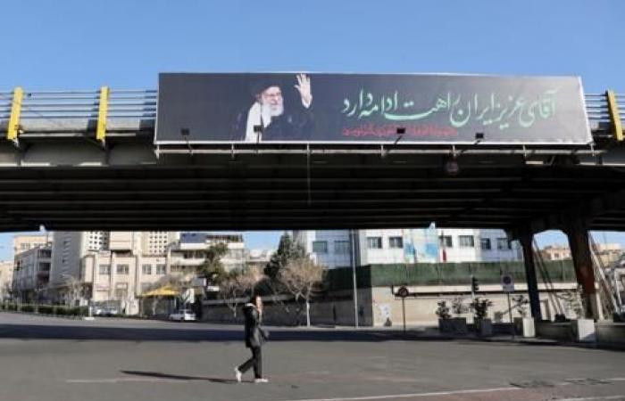 واشنطن "تضغط" على شركات السلاح "لتعويض النقص"، وأسعار النفط تواصل الارتفاع