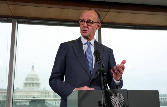 المستشار
      الألماني
      يطالب
      واشنطن
      بإشراك
      أوروبا
      في
      مفاوضات
      السلام
      بشأن
      أوكرانيا