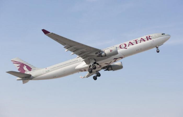الخطوط الجوية القطرية تواصل تعليق رحلاتها مؤقتا مع تشغيل عدد محدود لرحلات الإغاثة