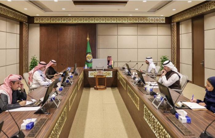 السعودية:
      تدمير
      3
      صواريخ
      باليستية
      باتجاه
      قاعدة
      الأمير
      سلطان
      الجوية