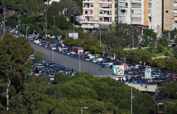 مبادرة
      فرنسية
      لإيقاف
      الحرب:
      تسليم
      لبنان
      مواقع
      «حزب
      الله»