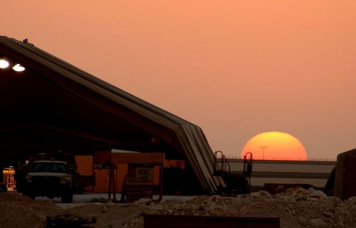 فجر الجمعة.. دول الخليج تعترض صواريخ ومحاولة استهداف قاعدة العديد بقطر
