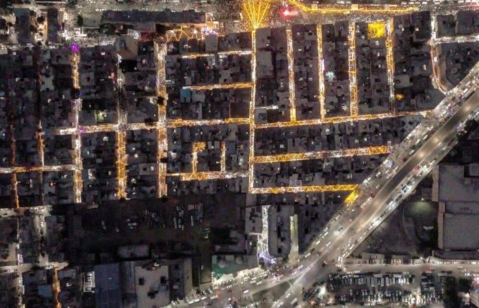 «ليلة
      مع
      الأساطير»
      بكت
      خلالها
      عبير
      نعمة
      وأبكت
      الجمهور
      على
      بيروت