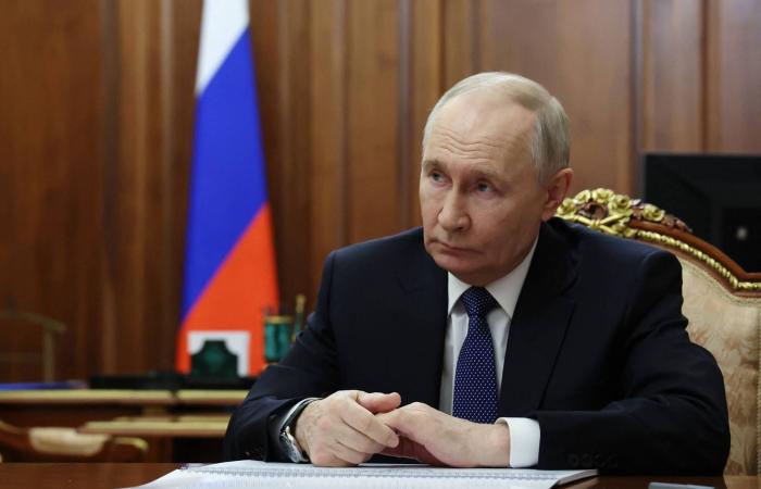 موسكو
      تلوح
      بـ«تدابير
      مناسبة»
      لمواجهة
      نشر
      أسلحة
      نووية
      في
      فنلندا