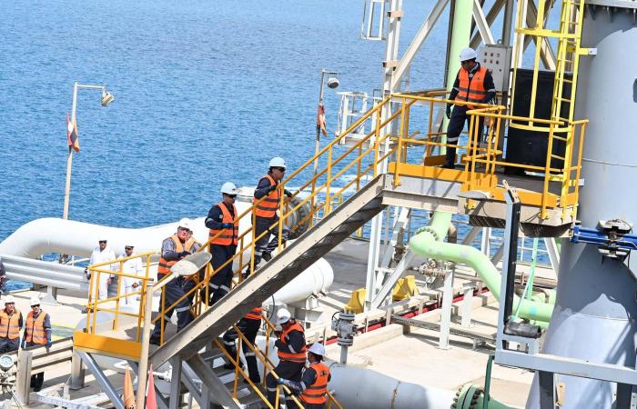 السودان:
      مخاوف
      من
      اضطراب
      إمدادات
      الوقود
      مع
      تصاعد
      توترات
      الشرق
      الأوسط