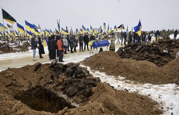 الشرطة
      النرويجية:
      سماع
      دوي
      انفجار
      قوي
      بالقرب
      من
      السفارة
      الأميركية
      في
      أوسلو 